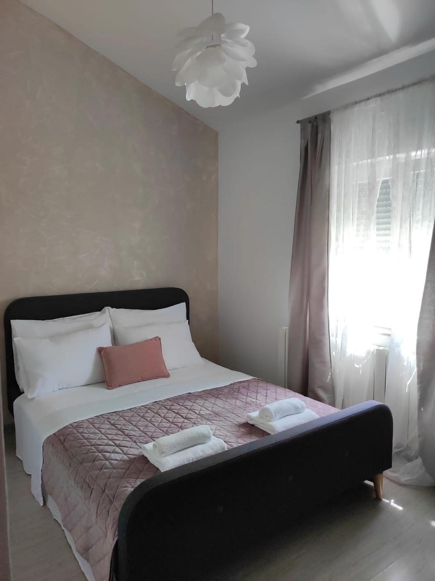 Apartman Debora Sa Privatnim Bazenom Пула Экстерьер фото