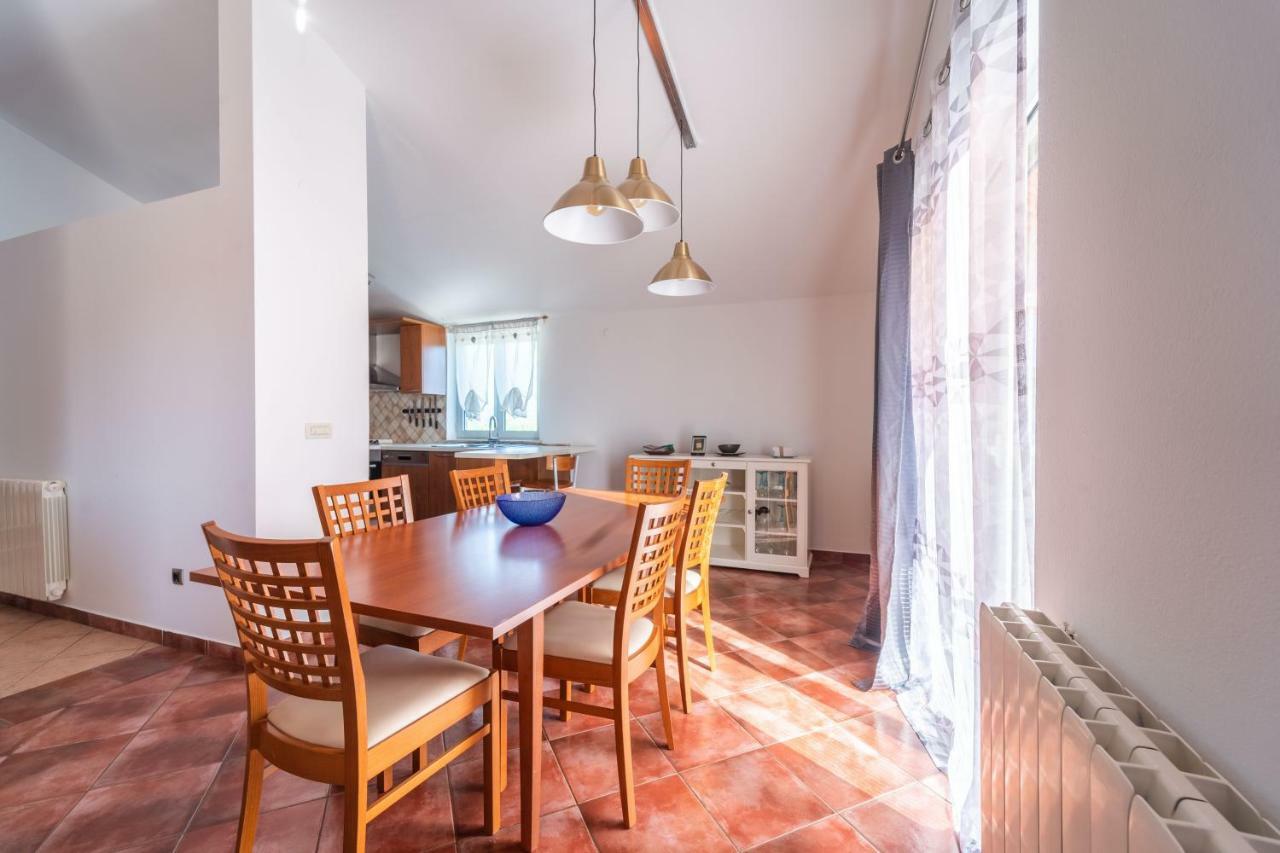 Apartman Debora Sa Privatnim Bazenom Пула Экстерьер фото